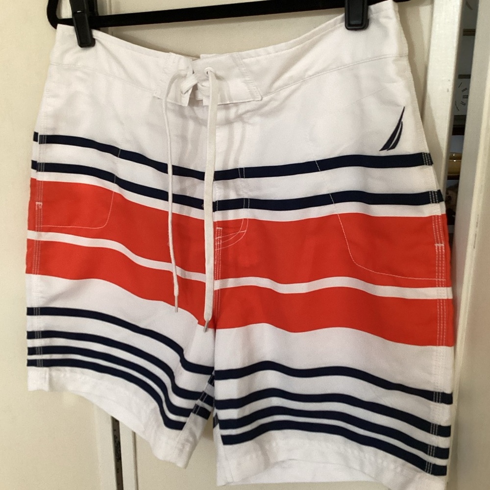 ⛵️ NAUTICA swim trunks 33 waist EUC - Picture 2 of 5
